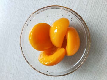 هلو شیرین کنسرو هلو زرد در شربت مواد غذایی کنسرو شده، HACCP BRC فهرست شده است