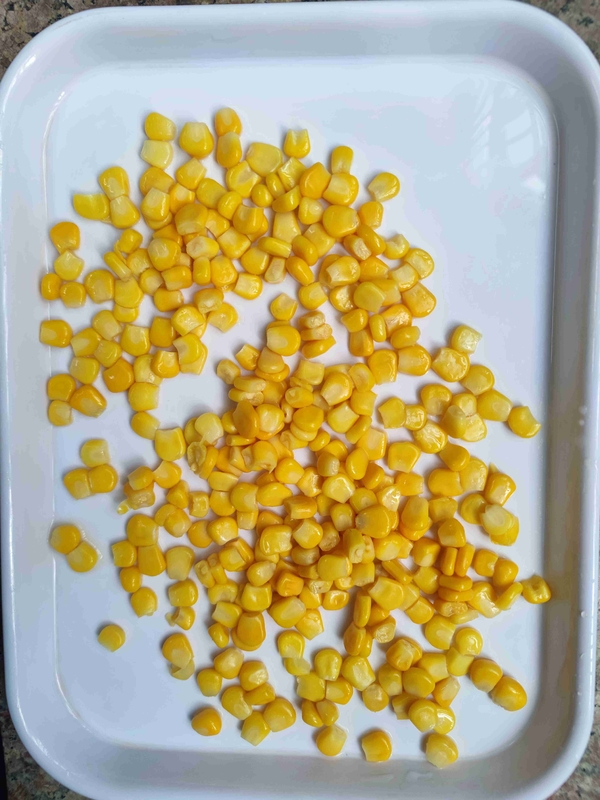 Fresh Corn and Canned Sweet Corn Natural Color