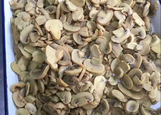 حاوی قارچ کنسرو شده قارچ دکمه ای درب آسان بازشو ایده آل برای آشپزخانه های تجاری و مراکز فرآوری مواد غذایی